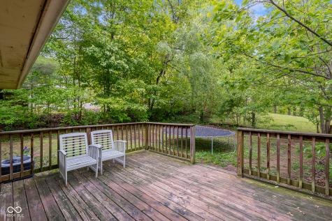 221 W Chester Drive Ellettsville IN 47429