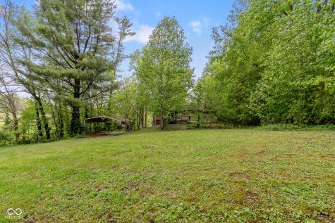 221 W Chester Drive Ellettsville IN 47429