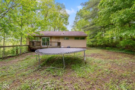 221 W Chester Drive Ellettsville IN 47429