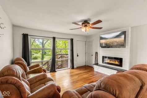 221 W Chester Drive Ellettsville IN 47429