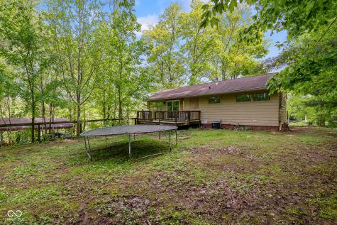 221 W Chester Drive Ellettsville IN 47429