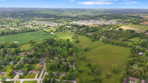 221 W Chester Drive Ellettsville IN 47429