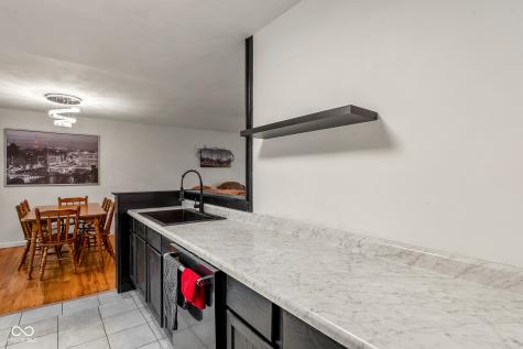 221 W Chester Drive Ellettsville IN 47429