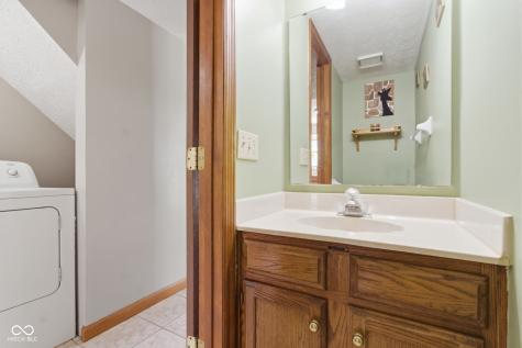 7830 Oakshot Lane Indianapolis IN 46268