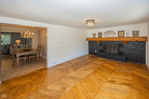 2513 E 99th Street Carmel IN 46280