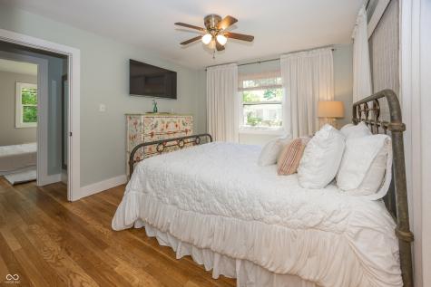 2513 E 99th Street Carmel IN 46280