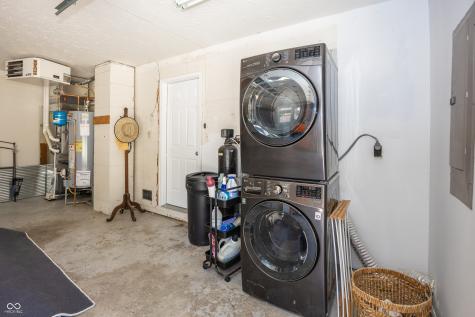 2513 E 99th Street Carmel IN 46280