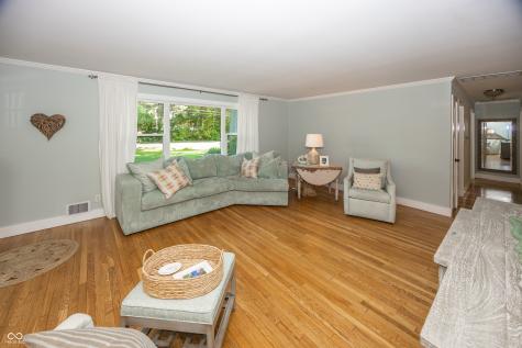 2513 E 99th Street Carmel IN 46280