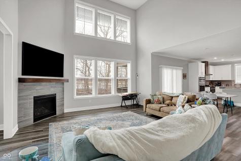 18813 Stonebluff Lane Noblesville IN 46062