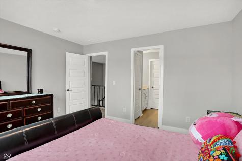 18813 Stonebluff Lane Noblesville IN 46062