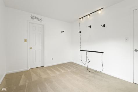 6941 Devinney Lane Indianapolis IN 46221