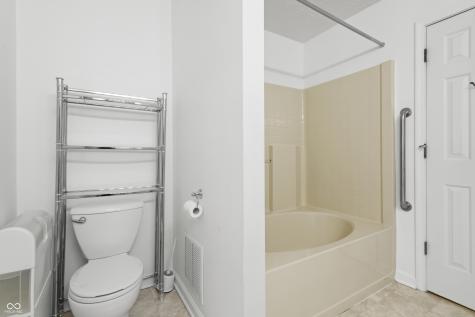 6941 Devinney Lane Indianapolis IN 46221