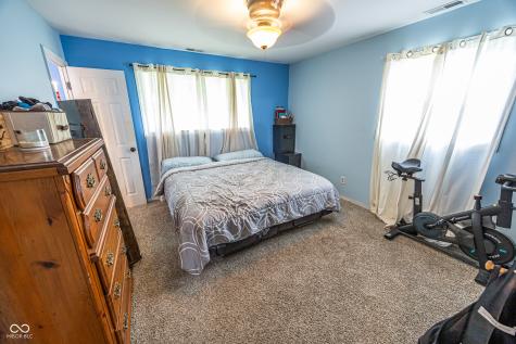 913 Sweetbriar Avenue Whiteland IN 46184
