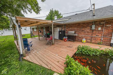913 Sweetbriar Avenue Whiteland IN 46184