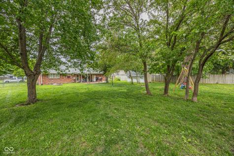 913 Sweetbriar Avenue Whiteland IN 46184