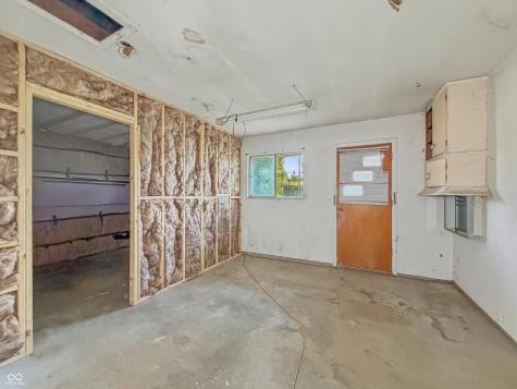 1208 S State Road 213 Tipton IN 46072