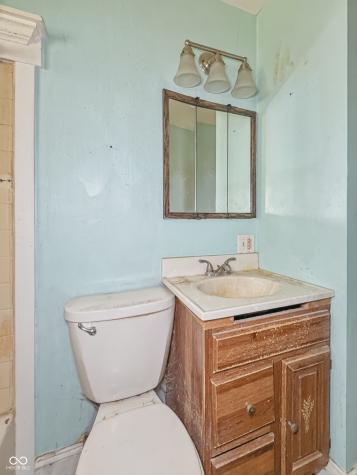1208 S State Road 213 Tipton IN 46072