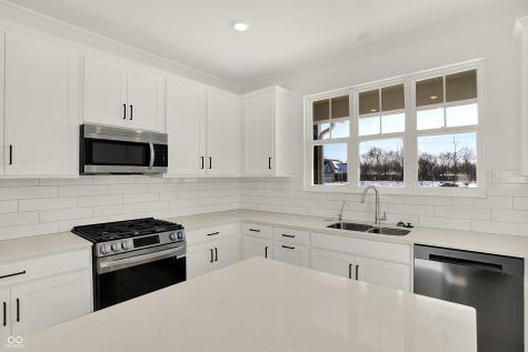 696 Growe Court Avon IN 46123