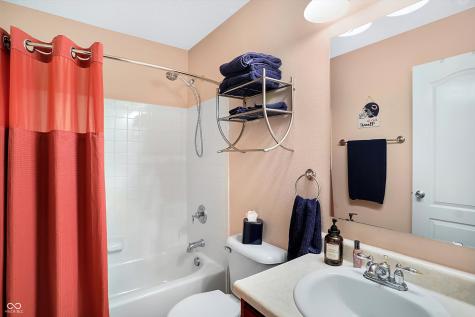 5641 High Vista Circle Indianapolis IN 46234