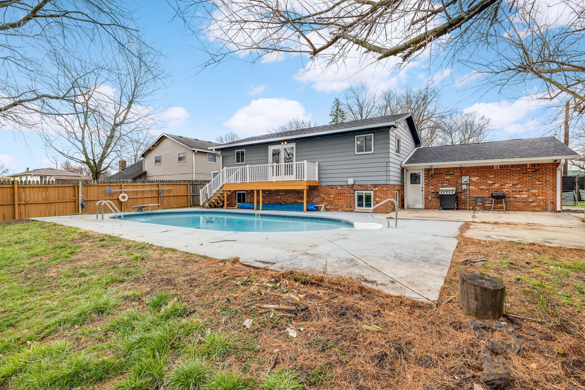 9424 E 25th Street Indianapolis IN 46229