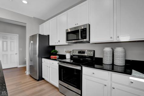 8784 Alexander Ridge Drive Mccordsville IN 46055