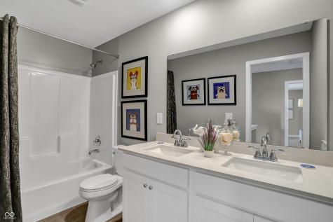 8784 Alexander Ridge Drive Mccordsville IN 46055