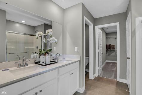 8784 Alexander Ridge Drive Mccordsville IN 46055