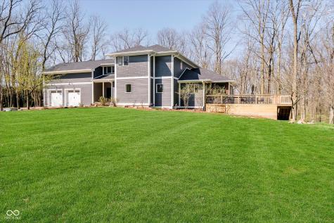 534 1/2 Amos Drive Zionsville IN 46077