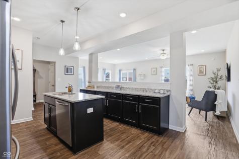 2023 Glenmoor Drive Columbus IN 47201
