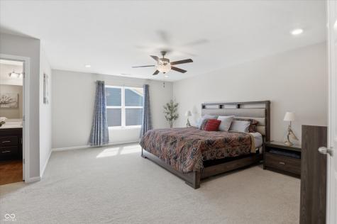 2023 Glenmoor Drive Columbus IN 47201