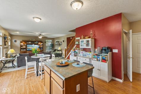 2845 Sleeping Ridge Way Indianapolis IN 46217