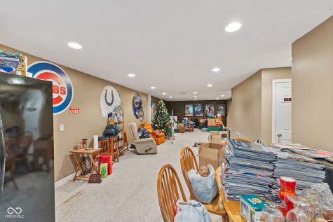 2845 Sleeping Ridge Way Indianapolis IN 46217
