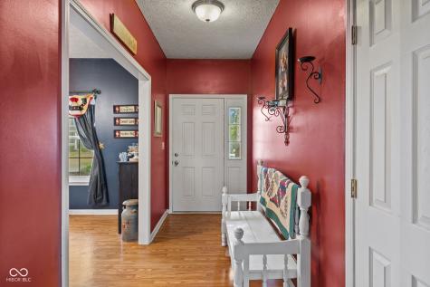2845 Sleeping Ridge Way Indianapolis IN 46217