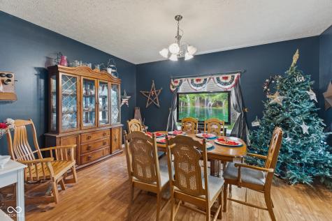 2845 Sleeping Ridge Way Indianapolis IN 46217