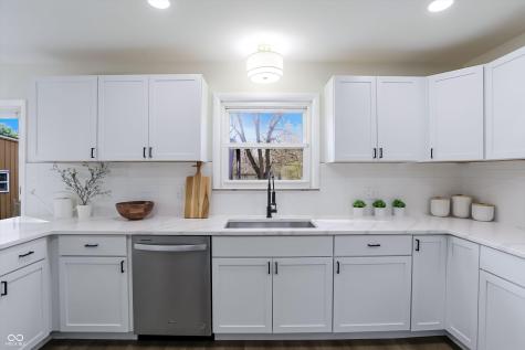 4749 Kessler View Drive Indianapolis IN 46220