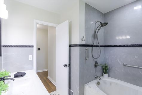 4749 Kessler View Drive Indianapolis IN 46220