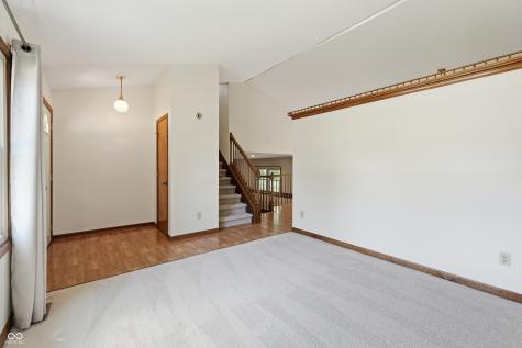8768 Meadowridge Lane Indianapolis IN 46217