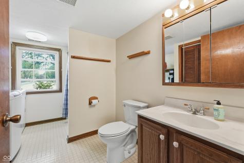 8768 Meadowridge Lane Indianapolis IN 46217
