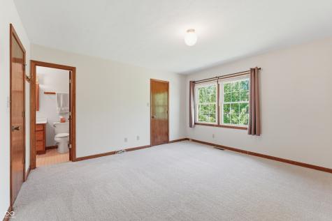 8768 Meadowridge Lane Indianapolis IN 46217
