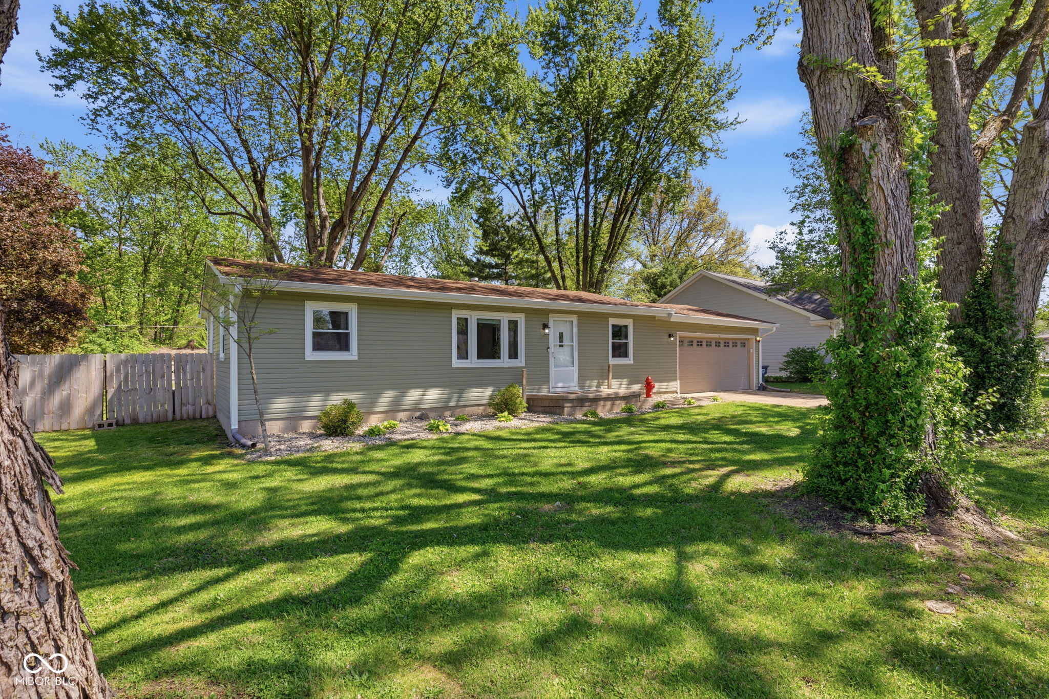 136 E Central Way Pendleton IN 46064