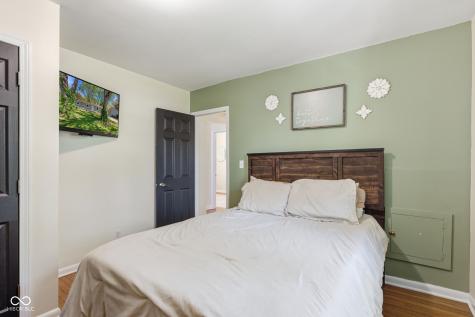 136 E Central Way Pendleton IN 46064