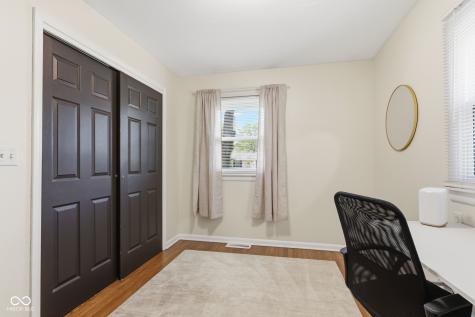 136 E Central Way Pendleton IN 46064
