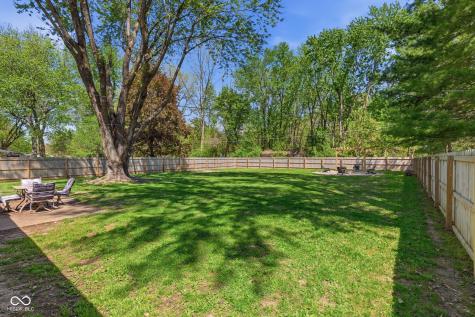 136 E Central Way Pendleton IN 46064