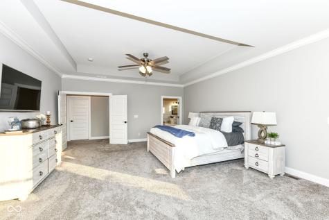 11991 Shady Knoll Drive Fishers IN 46037