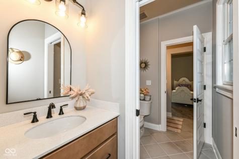 11991 Shady Knoll Drive Fishers IN 46037