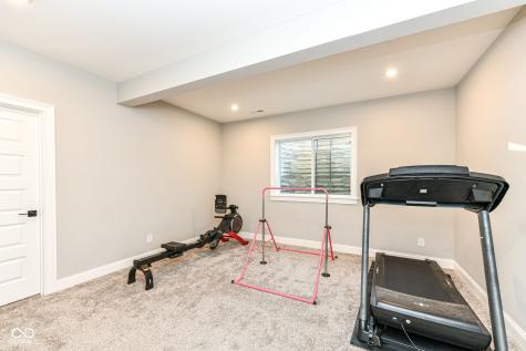 11991 Shady Knoll Drive Fishers IN 46037