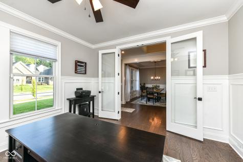 11991 Shady Knoll Drive Fishers IN 46037