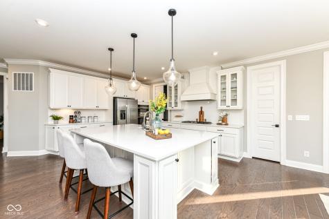 11991 Shady Knoll Drive Fishers IN 46037
