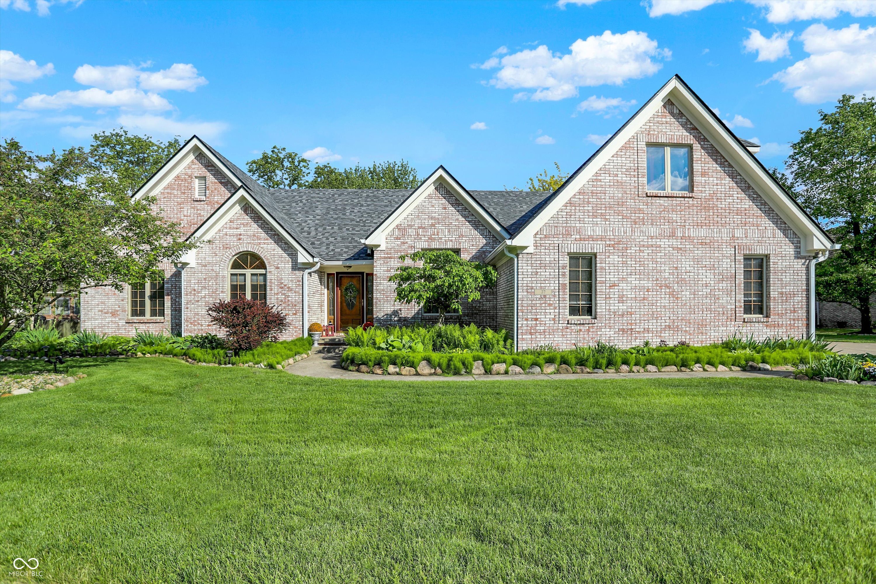 37 Trotters Run Brownsburg IN 46112