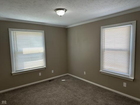 8212 Laughlin Drive Indianapolis IN 46219